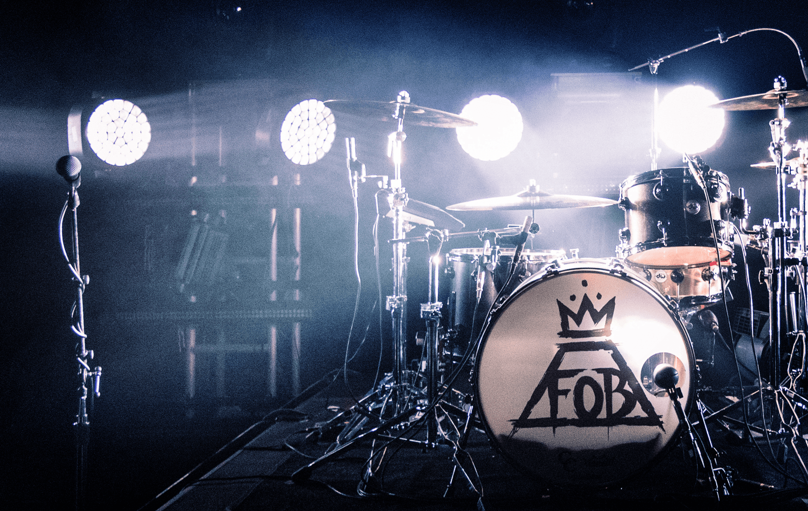 The Collector's Series kit of Fall Out Boy's Andy Hurley surrounded by DW hardware.