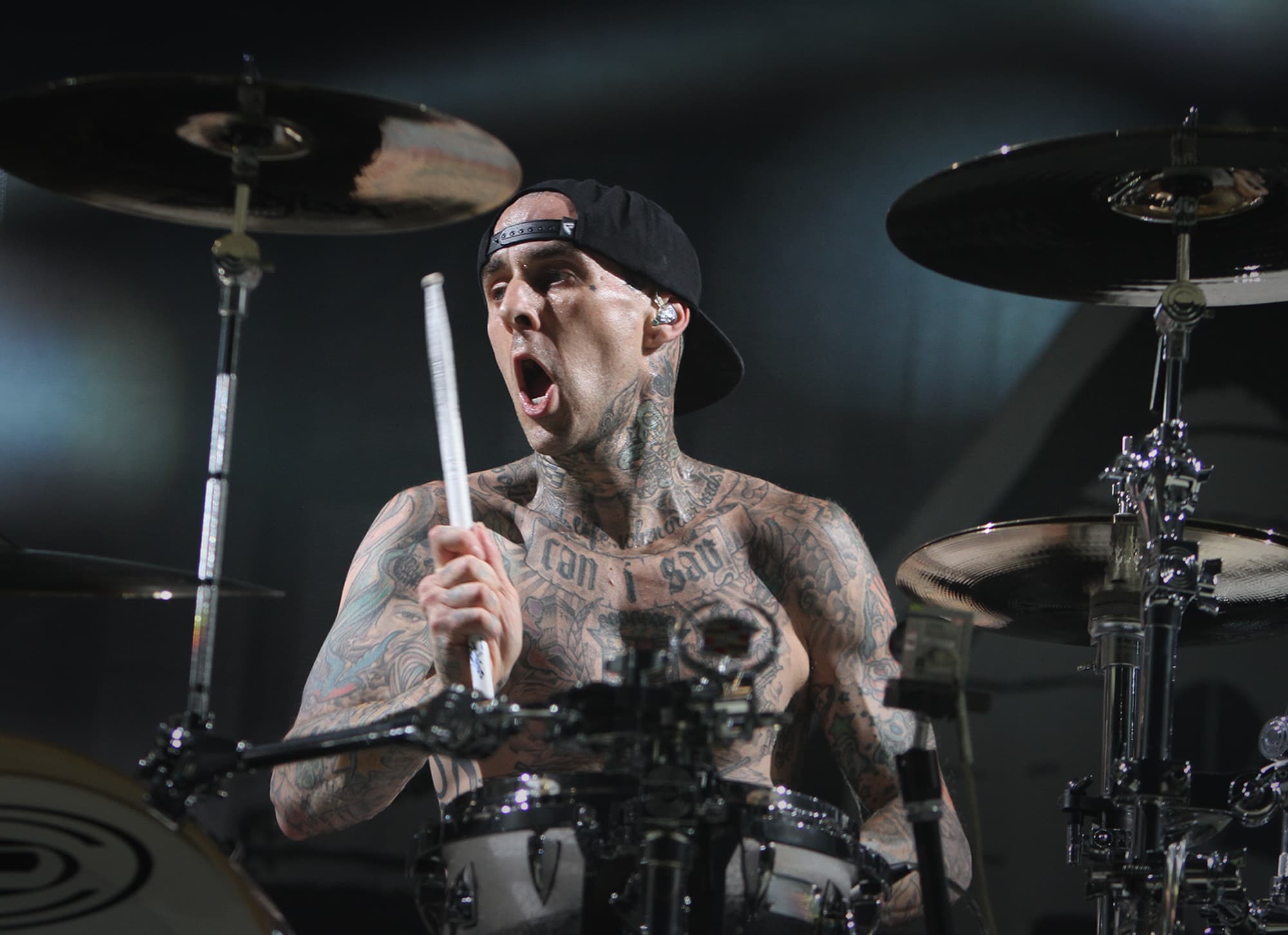 TRAVIS BARKER
